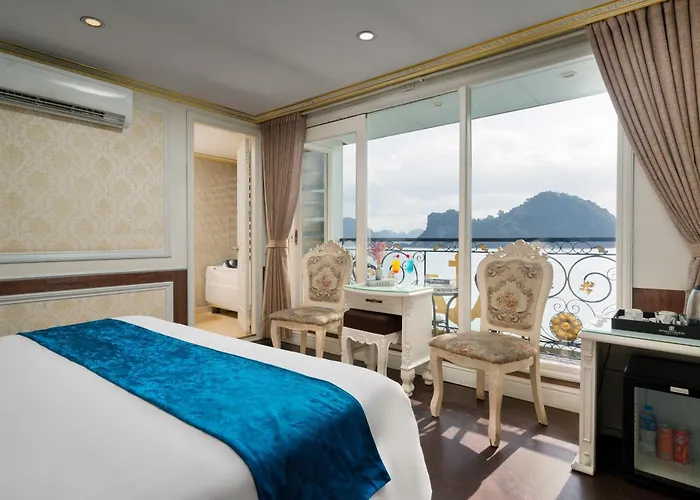 Aqua Legend Cruise Botel Ha Long